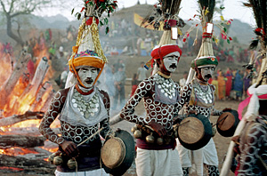 Adivasi - Jahrhunderte der Diskriminierung