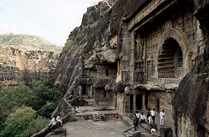 In der Hhle des Tigers- Reise zu den buddhistischen Hhlentempeln von Ajanta