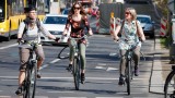 Berlin, Deutschland, GER, Unter den Linden, Fahrradfahrer (imago stock&people / stefan zeitz)