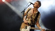 Pete Doherty bei einem Auftritt mit den Libertines auf dem Vieilles Charrues Festival 2016 in Frankreich (EPA/Hugo Marie)